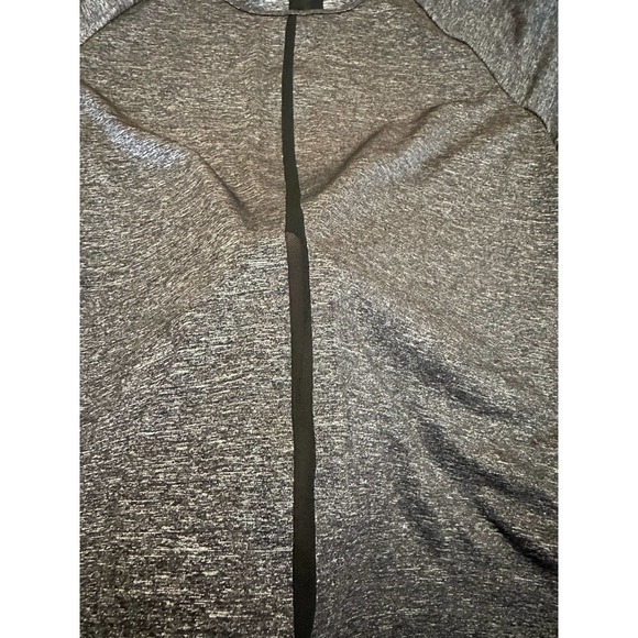 Women NWOT Nike XL stylish cool workout top athletic shirt, runs small fit mash - Picture 4 of 14